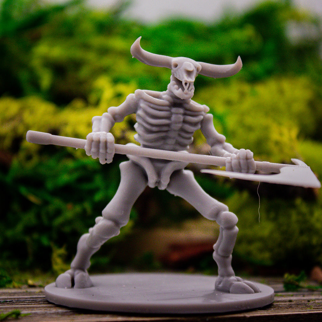 Monster Undead Skeleton Minotaur Scythe